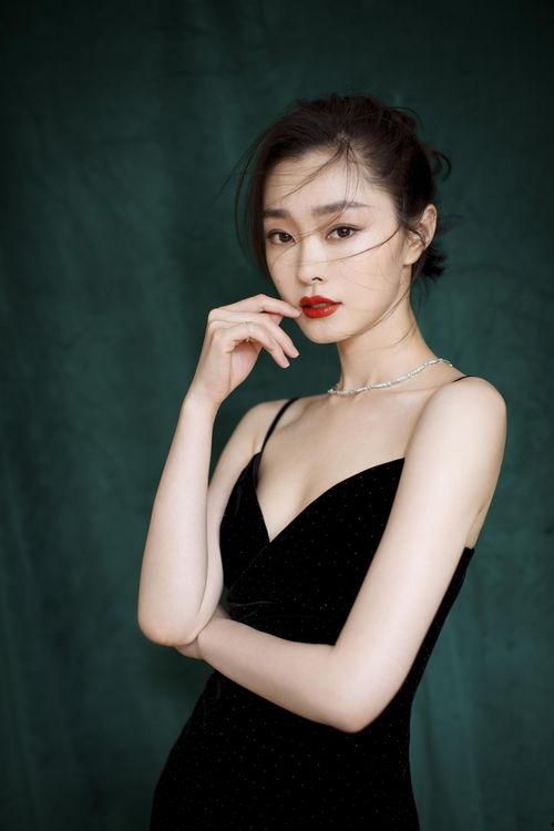 色控女郎乌莉金演员表,揭秘演员阵容，探寻激情与欲望的火花